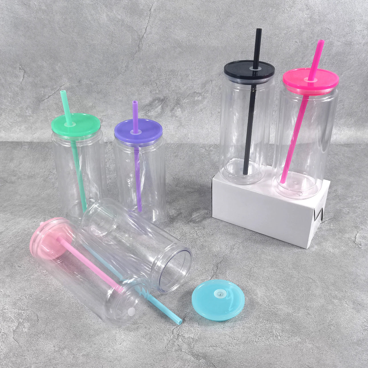 16 oz Snow Globe Cup - Plastic colored lids